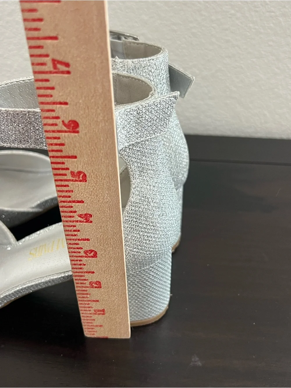 Dream Pairs Glitter Block Heel Ankle-Strap Sandals in Silver Size 6 1/2